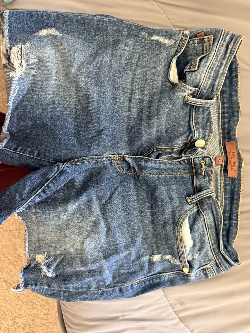 Judy Blue Light Blue Denim Jeans with Contrast Stitching
